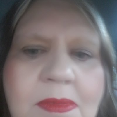 A proud Manc with dual nationality (Irish) a huge music fan,Level 42 in particular. love Go West, cooking, Cats, donkeys, reading, Figure Skating. learn Irish