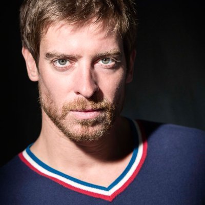 KruegersLee's profile picture. She’s sitting right in front of me, but at the same time she’s a million miles away.