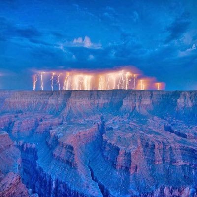 ftcc4's profile picture. ﾌｧｯｼｮﾝ、TV、睡眠、食、大好き。