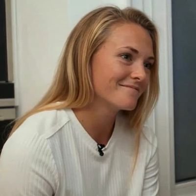 vfxeriksson's profile picture. Magda Eriksson and Pernille Harder acc