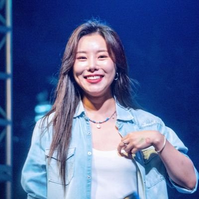 INFJ. Venezuelan. Catholic/fan account to be as weird as I am but I can't be in public. With #HIGHLIGHT 💡since 2010. With #Mamamoo 🌱 since 2016. Esp/Eng.