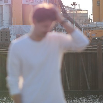 moe_hamburg's profile picture. Jurist. Keine sonstigen Interessen.