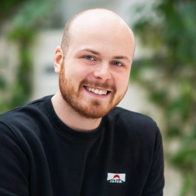 YouTube Consultant. Clients (past/present) @AliAbdaal 🎨 @SimonSquibb 💭 @bryan_johnson
Want more views? → https://t.co/whD2iTl7Tj