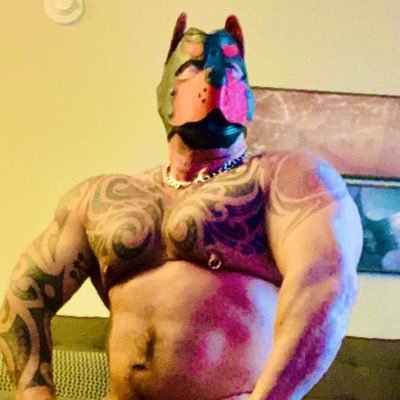 NSFW. Stay strong, hunt ruthlessly, and protect the pack. Just a horny vers dad and his boys. https://t.co/L5LLtObOrQ