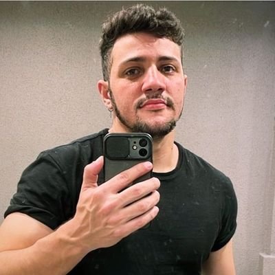 dherfesons's profile picture. 