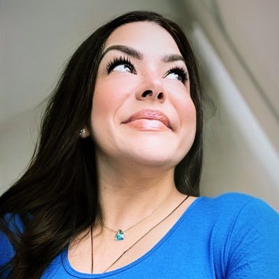 MaciasLorena's profile picture. COACH y Máster en PNL, Mediadora de Conflictos, amo la libertad, la justicia y en busca constante de la verdad relativa.