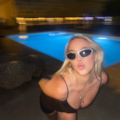 Cryptoangel111's profile picture. 