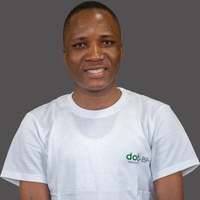 Digital Banking Support-Remittances| Digital & Business skills Trainer| Youth Champion @uniceftz| Community Leader of the Year 2023 @DOTTanzania