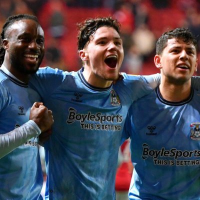 Proud Dad..Always Coventry City FC the Team for me 💙 also England 🏴 Mclaren F1 fan 🏁 Boxing 🥊Term of Lease 54 so far 👍