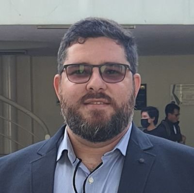 Gestor Público, Mestre em Planejamento Urbano e Regional, Pesquisador, Analista de Dados, GisUser, Líder Carioca e Faixa Preta de Judô. 🤓