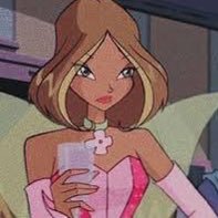 elenore1xx's profile picture. 27 l social law student l travel junkie l introvert l taurus l swiftie since 08 l also daydreaming I 🐰🥟🐥