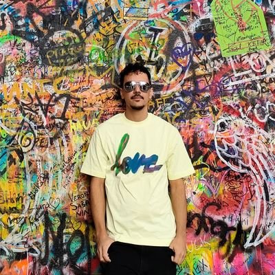 gonzalo_giff's profile picture. Nowhere Man.
Apasionado por los viajes, River, y The Beatles. 🐍🗽