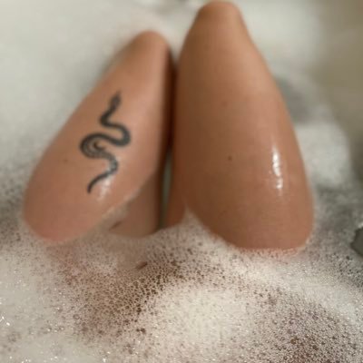 lilthickgirl's profile picture. link in bio ❤️