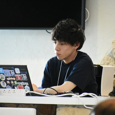 Pythonエンジニア。Django/fastAPIを主に使用。 PHP/Node/Goも一応書ける。 DjangoCongressJPスタッフ。 
EC系のスタートアップでバックエンドとインフラを主に担当。
最近は技術だけでなく、プロダクトの志向にも興味あり。