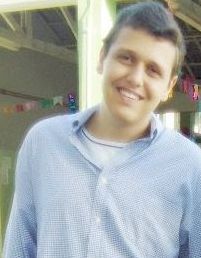 16 anos, estudante do 2º ano do ensino médio  e apaixonado pela minha linda e maravilhosa @m_oretti  ♥