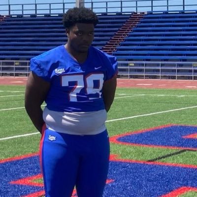 FAN PAGE for Elijah Henderson. “Jehovah is my God.” 6’5” 330 lbs. DT, NG & RT @ Junipero Serra HS. A gentle giant everywhere but on the field. #TheBookOfEli79