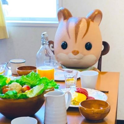 CheeseHmhm's profile picture. 食べ物モチーフ好き🥐🍞ゆる〜くつぶやきます🐰うさぎちゃん大好き🐰フローラウサギちゃんとお出かけします🐰♡シルバニアくじを引いたところお家が当たりまたじわじわ集め始めました♡'80年代〜2000年頃のシルバニアが好きです🐰シルバニア大好きな方とお話したいです♡(リアルはチキンです汗)🐰🌷