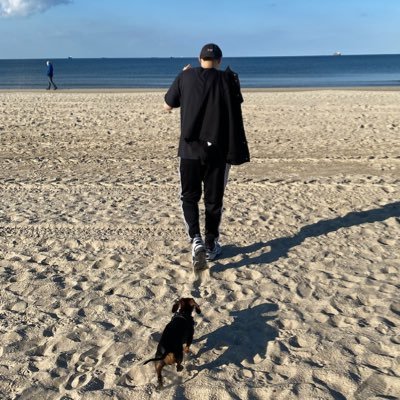 LofiLeon's profile picture. 🍄 Building whatever seems most fun 👨🏻‍💻 Learning in the @42Network