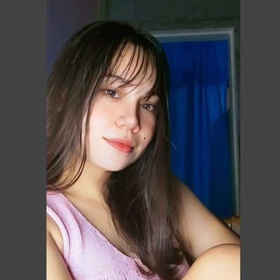 ellakeyou_'s profile picture. This person isn't available rn try again never ✨