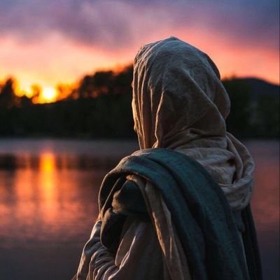 H_badah's profile picture. • رَوِّ بحزم ، فإذا استوضحت فاعزم .