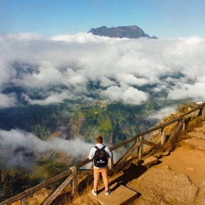 📰/🧐 des télécoms à #LaRéunion / DROM🇨🇵•✍🏼 work at Cg974, Osons Ré-Agir 👨🏻💻Modo @RNCMobile• volunteer UniversFreebox ✈️ •Tweets are my own• 𝕏 🚗⚡️