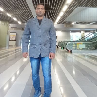 Momin69853842's profile picture. I want to do something different