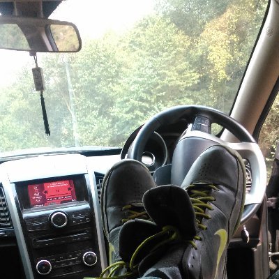 junaid2892's profile picture. Investor💸  | Trader📈