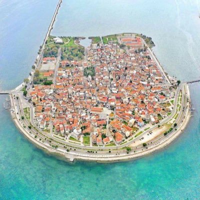 209_bright's profile picture. Life is short. So live, travel, adventure, and always be a student of life🥸