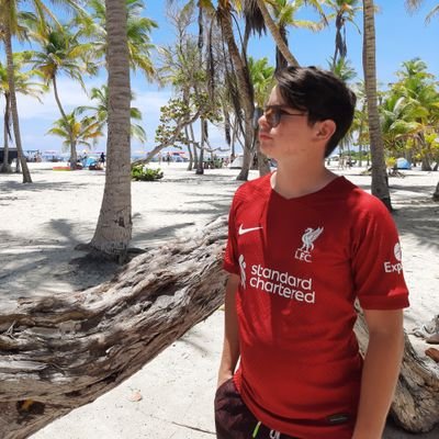 25.  Liverpool y nada más ❤