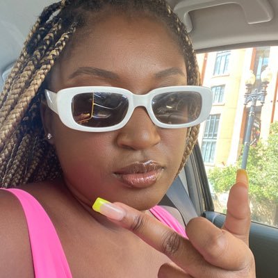 Howard Alumna x2. future housewife. soul snatcher.