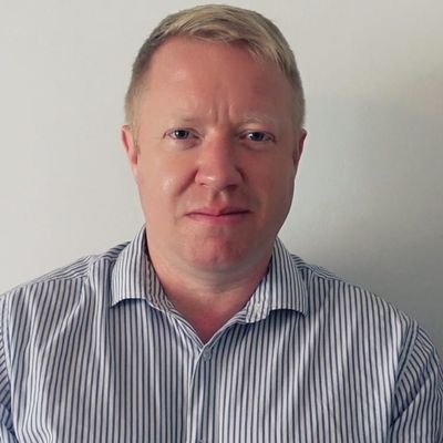Counselling psychologist/ lecturer. Research interests - addiction, male psychology, OCD. Views my own.