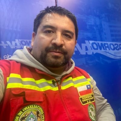 Trabajador Social, Lic. en Trabajo Social, Padre de 2 hermosos hijos, Gusto del fútbol y los autos, jugador de fútbol aficionado. Osornino y Rescatista de GER