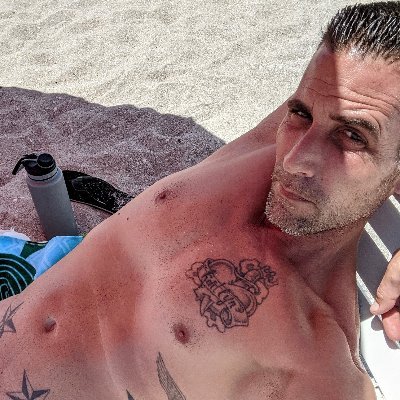 MoneyMurica's profile picture. IDIOT TRADER