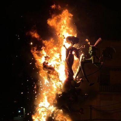 leer ,pasear ,pasar buenos ratos con amigos y familia