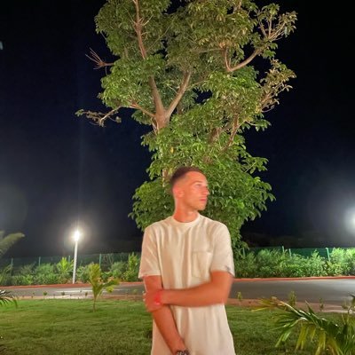 LLeg1t's profile picture. 