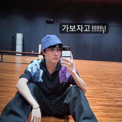 마리 ✨
follow me and I'll tell you ✨