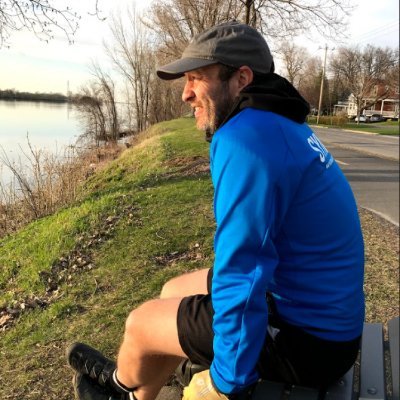 Porte-parole pour l'association pour la mobilité sécuritaire de Montréal-Nord. Enseignant en mathématiques au secondaire et à l'universitaire.