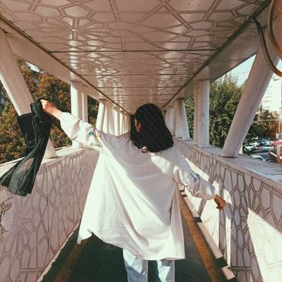 imHedyie's profile picture. گیرم که می زنید و می کشید
با رویش ناگزیر جوانه ها چه می کنید ؟