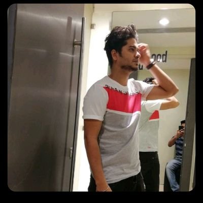 Sidbharat30's profile picture. #Software Engineer. Director of EmbellishAi
#cofounder of EmbellishAi