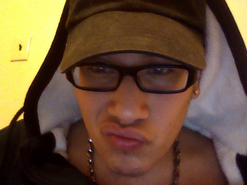 jayyliveee's profile picture. hmmm nothing really to say im just your normal guy loving life if you want to no more feel free to fallow =]