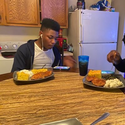 johnathanmcclu6's profile picture. Bossed up. Crown Adjusted.