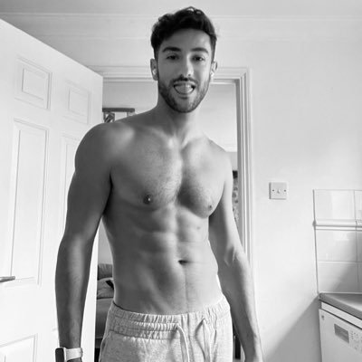 sandro_tweets's profile picture. Fixing a hole in the ocean