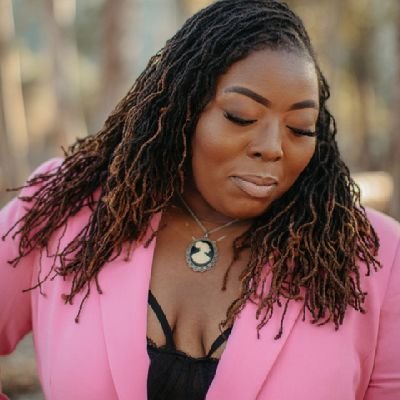 Petty_Truths's profile picture. Black, Fat, & Nappy. Anti-Oppressive Coach, Award-Winning Anti-Violence Professional, Country AF. Turn Good White People™️ into real anti-oppressive bystanders.