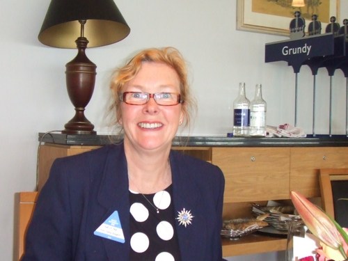 poppy1667's profile picture. Living in Worsley.. making glass.