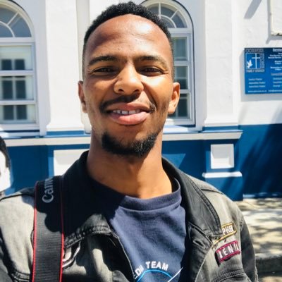 Sinalo_Uthando's profile picture. NMU-Grad.|ChelseaFan.|Photographer.|God fearing.| A generation living Godless can never make it out of the Darknees.| Music lover 🎶 and a foodie| Punter ⚽️🎾🏀