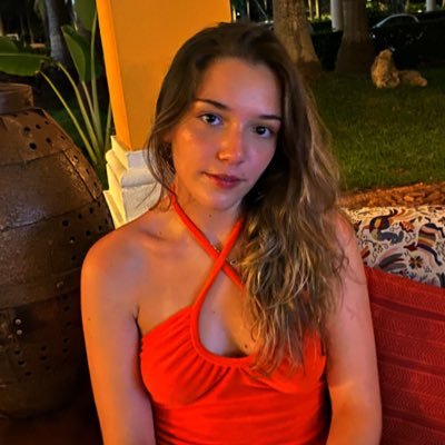 joanalves04's profile picture. podia ser pior