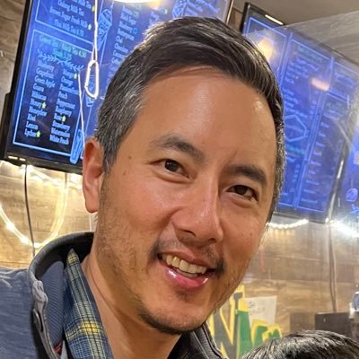 robinhsueh's profile picture. Here for the memes