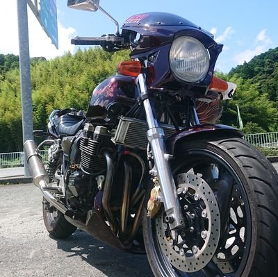 現在CB750F、ゼファー400、ZRX400、GB250クラブマン、マグナ50をレストアしてます！
稼働バイクはXJR400、ZRX400、ジャイロアップ、スーパータクト(フルマーク)です！