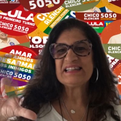 “Não estranhe a minha maneira de sorrir, de te desejar o bem.É só assim que eu enxergo a vida, e é só assim que eu acredito que valha a pena viver.”