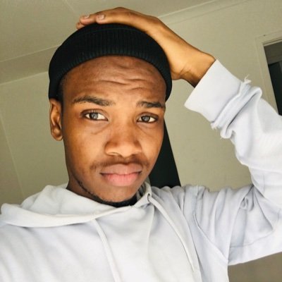 NjoliVuyolwethu's profile picture. Just figuring it all out.